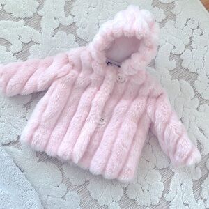 Excellent Condition Faux Fur jacket with zipper